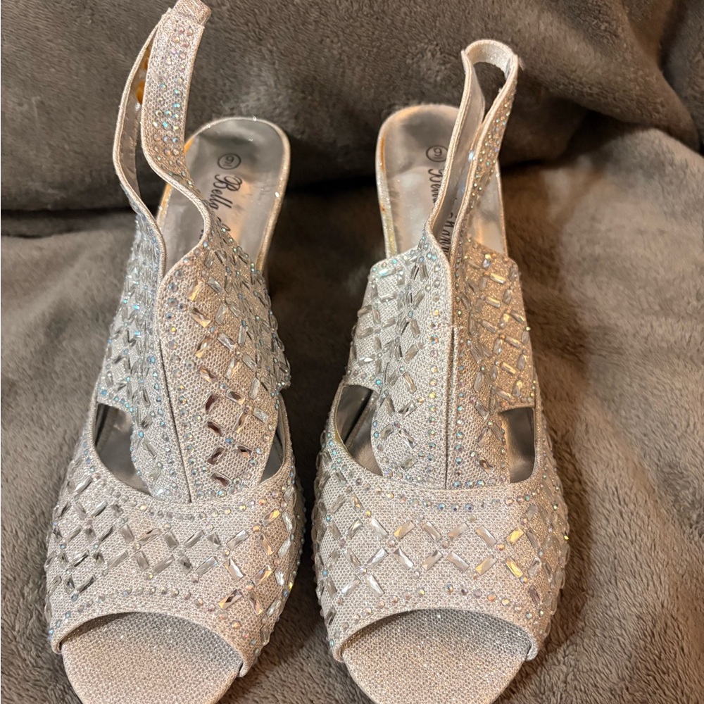 bebe Shimmering Silver Slingback Heels- never worn